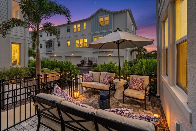 2501 BOONE COURT, Sarasota, FL 34237