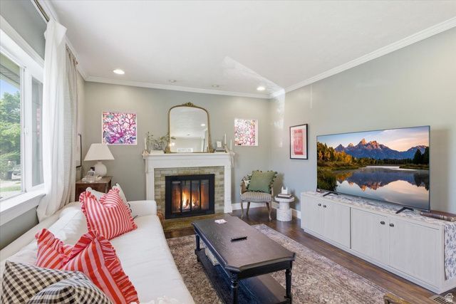 557 E SHERMAN AVE, Salt Lake City, UT 84105