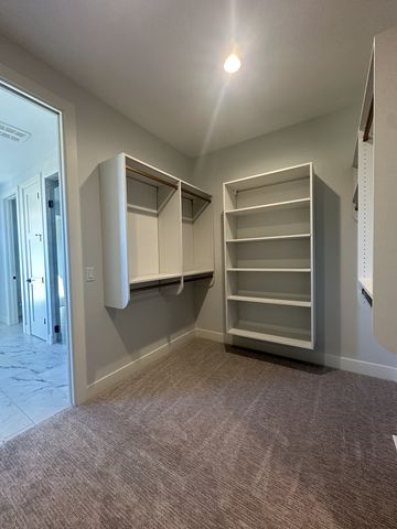 5127 Oak Ridge Court, Bettendorf, IA 52722