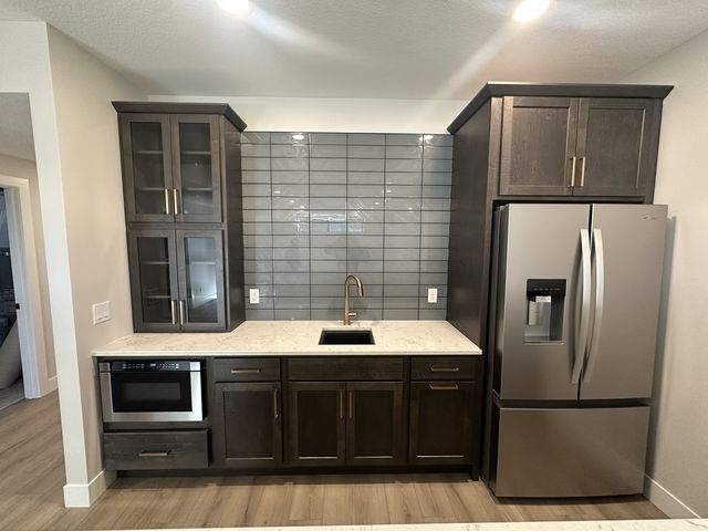 5127 Oak Ridge Court, Bettendorf, IA 52722