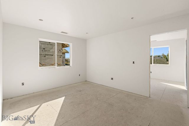 817 Spaniel Lane, Belgrade, MT 59714