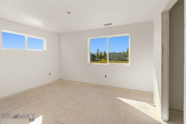 817 Spaniel Lane, Belgrade, MT 59714