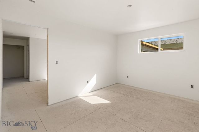 817 Spaniel Lane, Belgrade, MT 59714