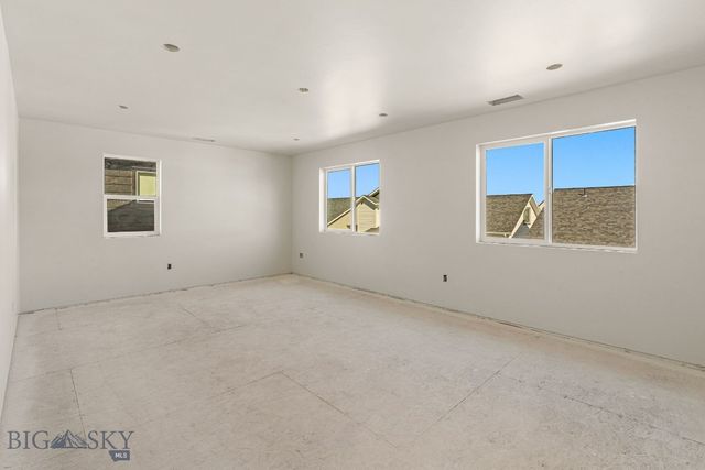 817 Spaniel Lane, Belgrade, MT 59714