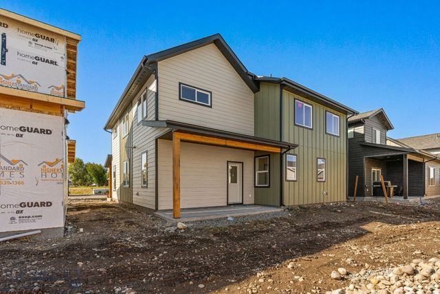817 Spaniel Lane, Belgrade, MT 59714