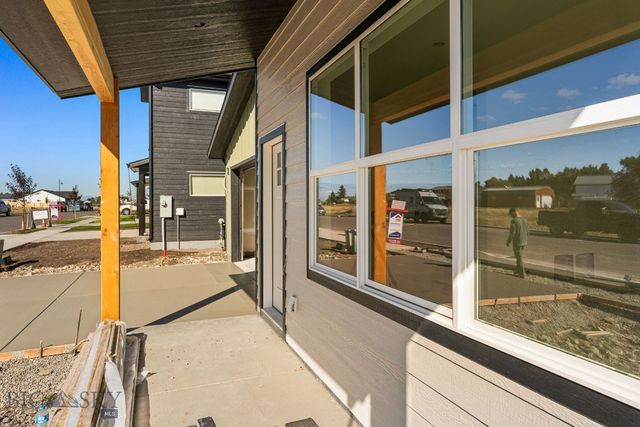 817 Spaniel Lane, Belgrade, MT 59714
