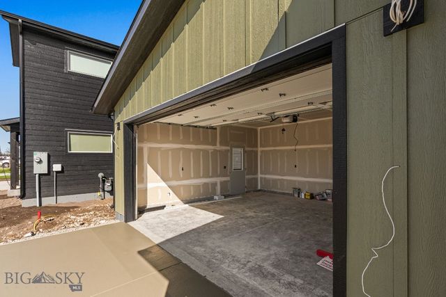817 Spaniel Lane, Belgrade, MT 59714