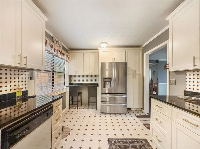 424 JOHNSON Road, Lawrenceville, GA 30046