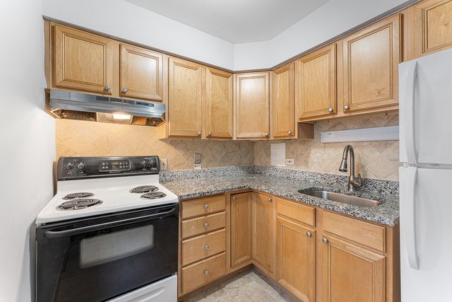 6001 N Kenmore Avenue 307, Chicago, IL 60660
