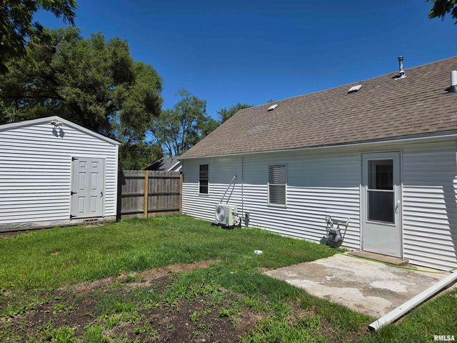 424 ALTA VISTA Terrace, Creve Coeur, IL 61610