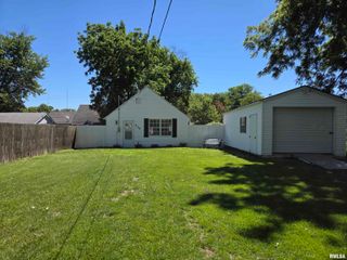 424 ALTA VISTA Terrace, Creve Coeur, IL 61610