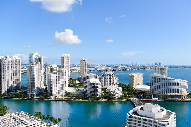 950 Brickell Bay Dr 3406, Miami, FL 33131