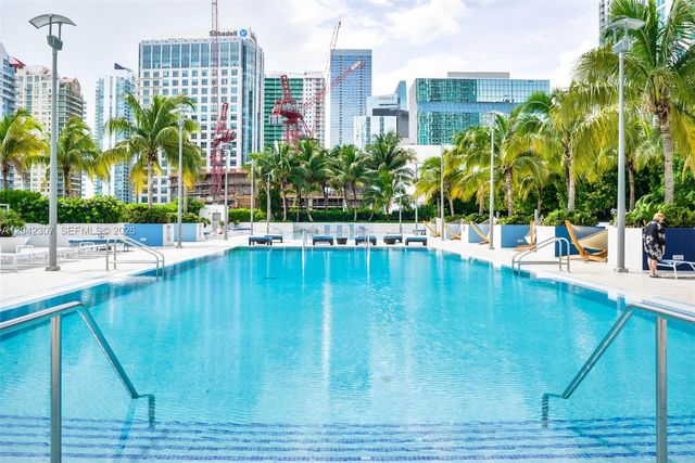 950 Brickell Bay Dr 3406, Miami, FL 33131