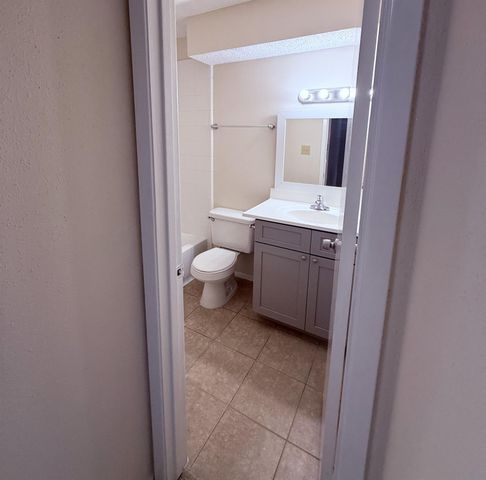 10326 Cook Road 326, Houston, TX 77099