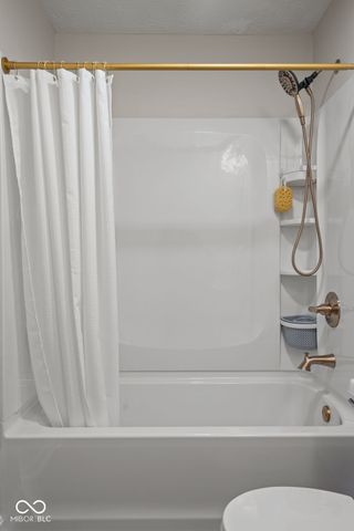 18748 Northridge Drive, Noblesville, IN 46060