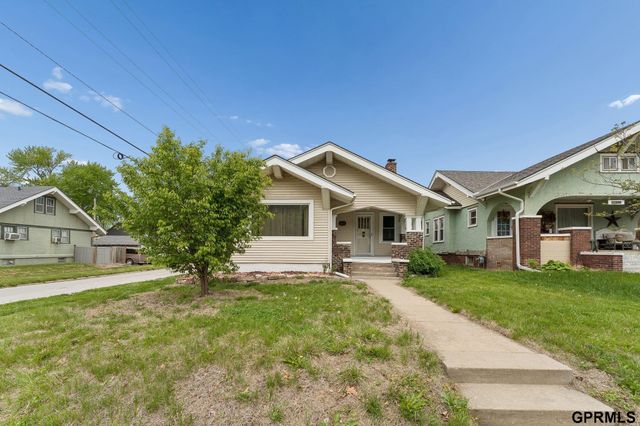 2452 Mary Street, Omaha, NE 68112