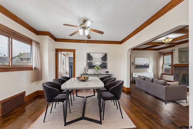 2452 Mary Street, Omaha, NE 68112