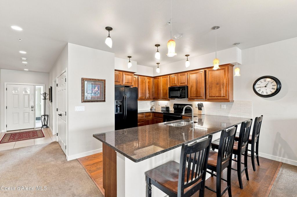 415 W WATERSIDE DR, 403, Post Falls, ID 83854 photo 4