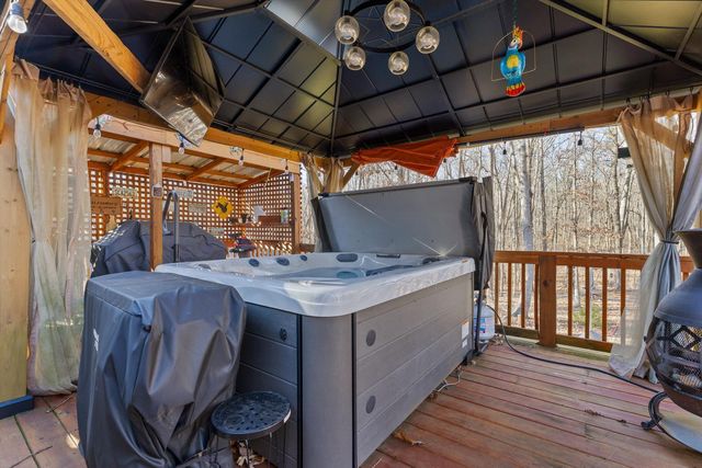 160 Emma Lane, Trenton, GA 30752