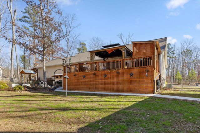 160 Emma Lane, Trenton, GA 30752