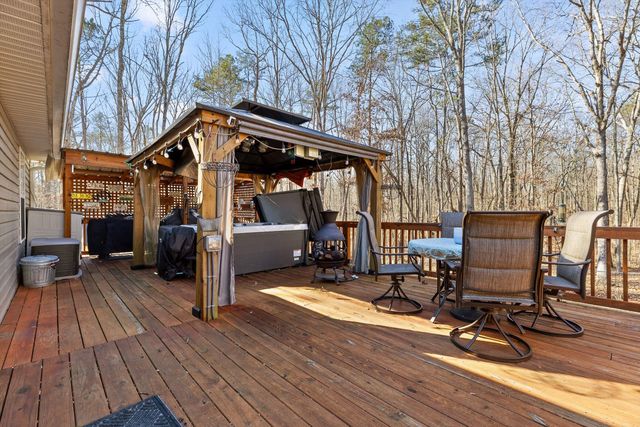 160 Emma Lane, Trenton, GA 30752