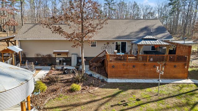 160 Emma Lane, Trenton, GA 30752