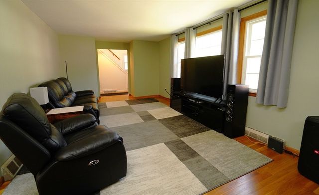 167 Karen Cir, Holliston, MA 01746