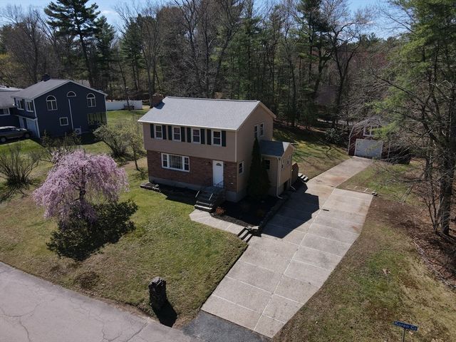 167 Karen Cir, Holliston, MA 01746