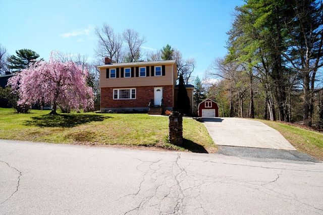 167 Karen Cir, Holliston, MA 01746