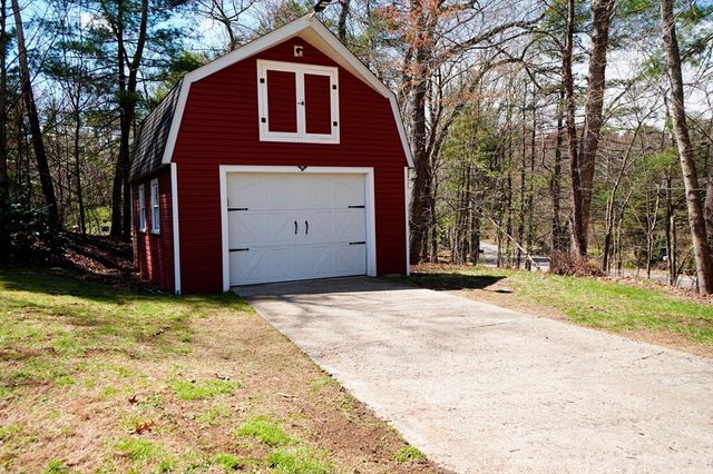 167 Karen Cir, Holliston, MA 01746