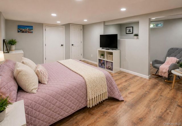 6 Huyler Road, Setauket, NY 11733