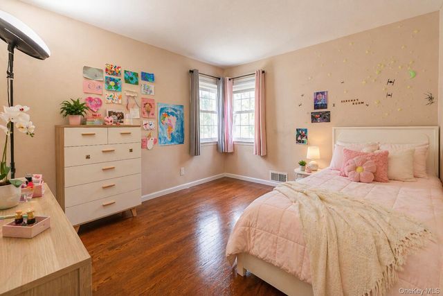 6 Huyler Road, Setauket, NY 11733