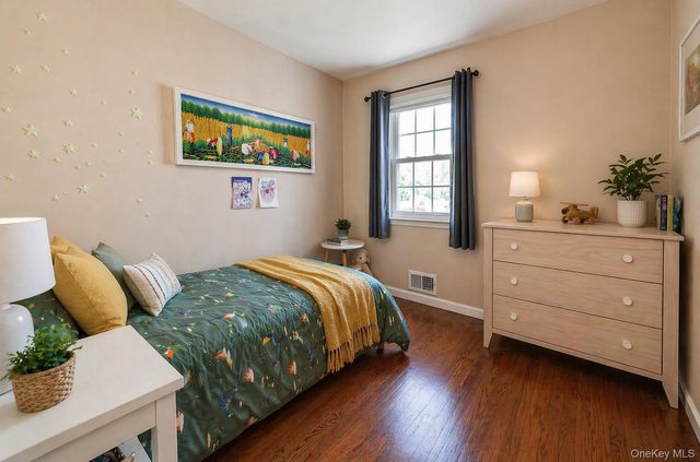 6 Huyler Road, Setauket, NY 11733