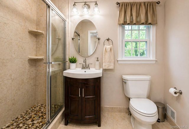 6 Huyler Road, Setauket, NY 11733