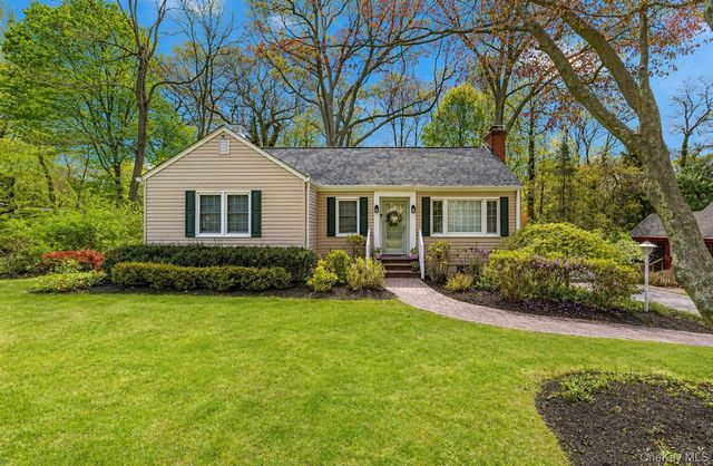 6 Huyler Road, Setauket, NY 11733