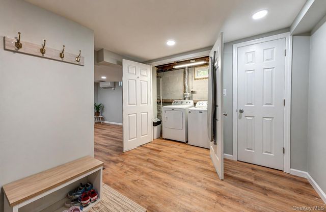 6 Huyler Road, Setauket, NY 11733