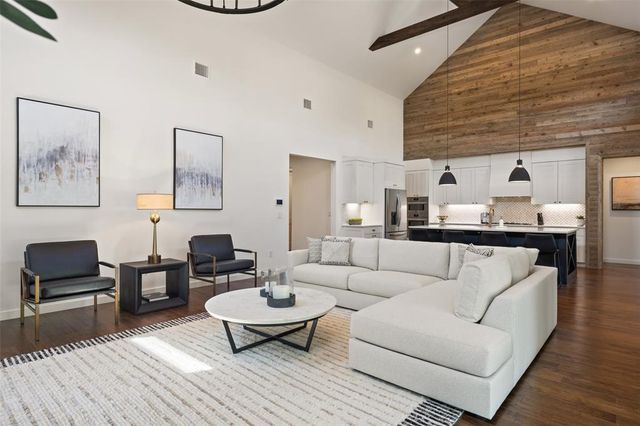 504 Padres PL, Lakeway, TX 78738