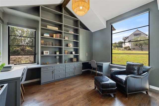 504 Padres PL, Lakeway, TX 78738