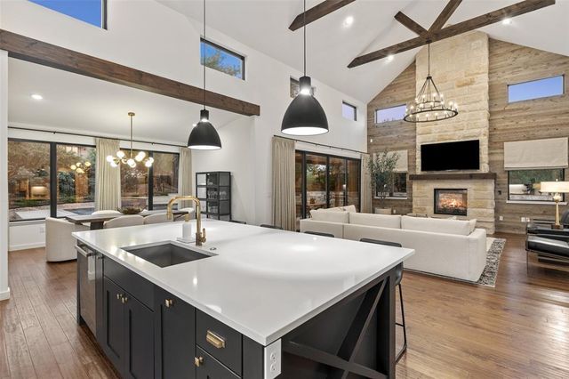 504 Padres PL, Lakeway, TX 78738