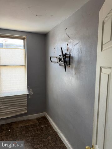1325 S HOLLYWOOD ST, Philadelphia, PA 19146