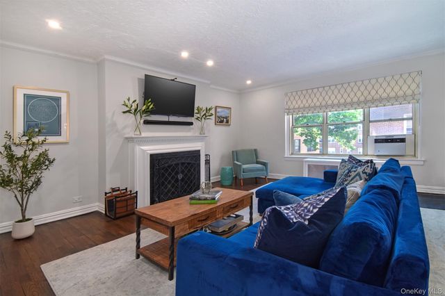 250 Bronxville Road 3I, Bronxville, NY 10708