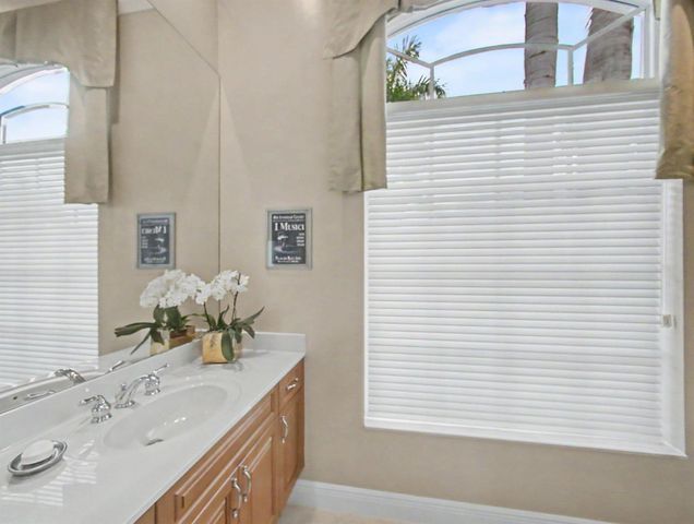 127 Vintageisle Lane, Palm Beach Gardens, FL 33418