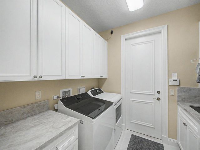 127 Vintageisle Lane, Palm Beach Gardens, FL 33418