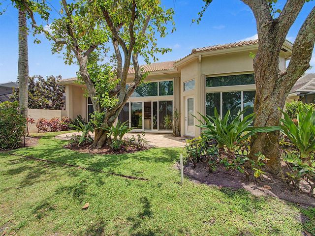 127 Vintageisle Lane, Palm Beach Gardens, FL 33418