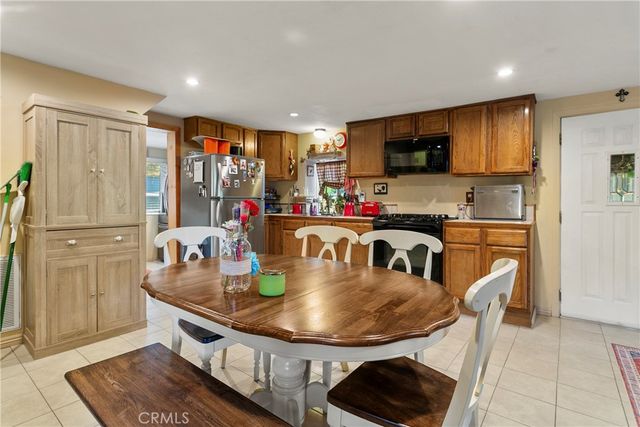 22864 Alder, Crestline, CA 92325