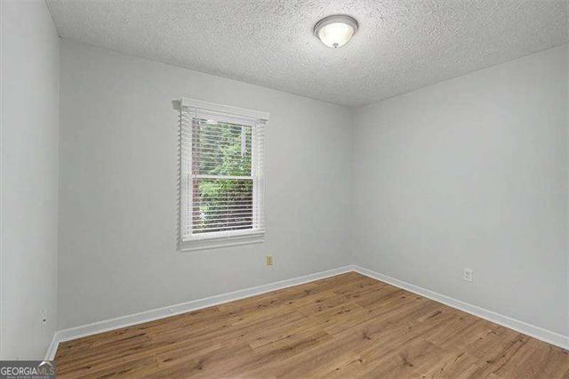 3095 Woodland Drive NW, Kennesaw, GA 30152