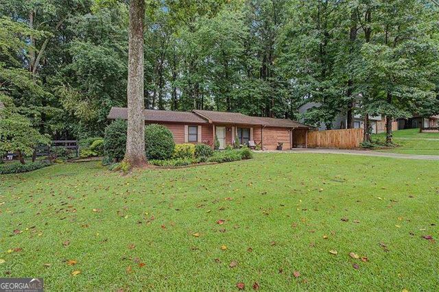 3095 Woodland Drive NW, Kennesaw, GA 30152