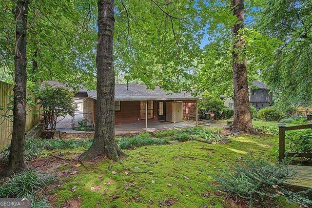 3095 Woodland Drive NW, Kennesaw, GA 30152
