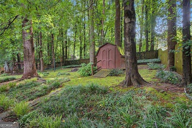3095 Woodland Drive NW, Kennesaw, GA 30152