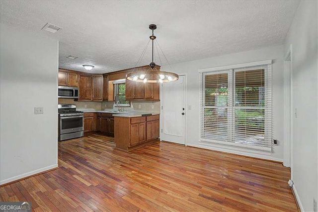 3095 Woodland Drive NW, Kennesaw, GA 30152
